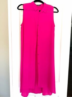 Vince Camuto Sleeveless Flowy Button-Front Tunic Top in Bright Fuchsia. NWOT